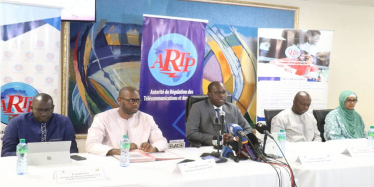 SONATEL COIFFE AU POTEAU FREE ET EXPRESSO 1 abdou_karim_755-2.jpg