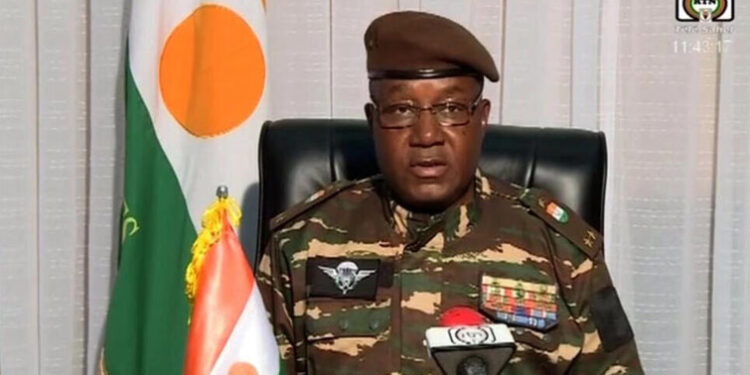 LE GÉNÉRAL ABDOURAHAMANE TCHIANI NOUVEL HOMME FORT (TV NATIONALE) 1 abdourahmane_755-2.jpg