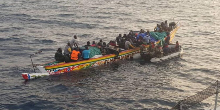 UNE PIROGUE QUI A QUITTÉ KAFOUNTINE AVEC 200 PERSONNES EST PORTÉE DISPARUE 1 bateau_755.jpg