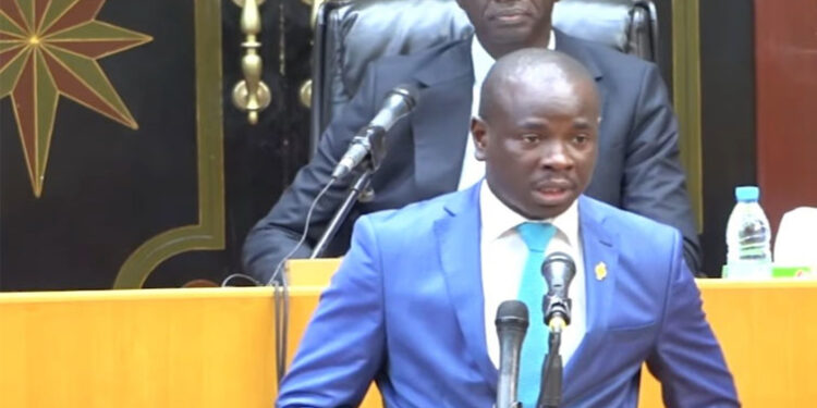 BIRAME SOULEYE DIOP, L’ABSENT LE PLUS PRÉSENT 1 birame_755-5.jpg