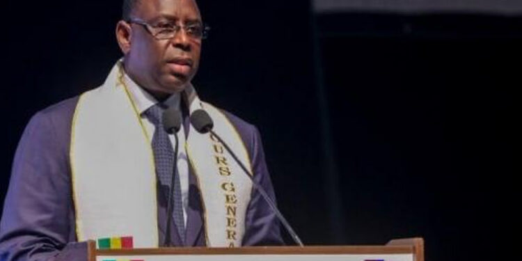 « SOYEZ DES CITOYENS RESPONSABLES, DES BATISSEURS ET NON DES CASSEURS » 1 macky_755-8.jpg