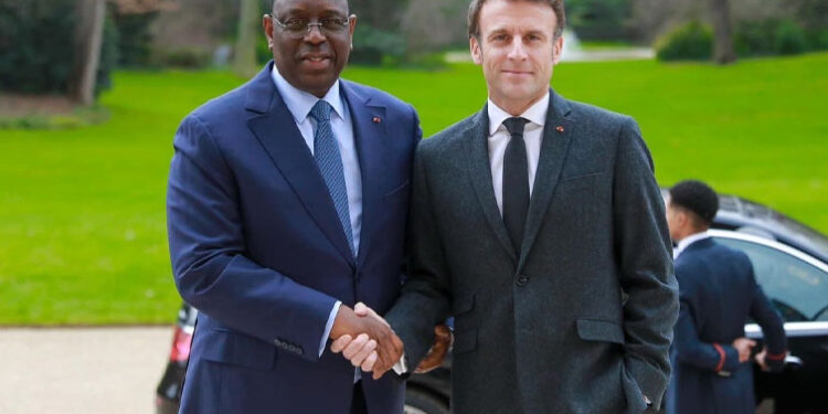 LA RÉACTION DE L'ÉTAT FRANÇAIS 1 macron_755.jpg