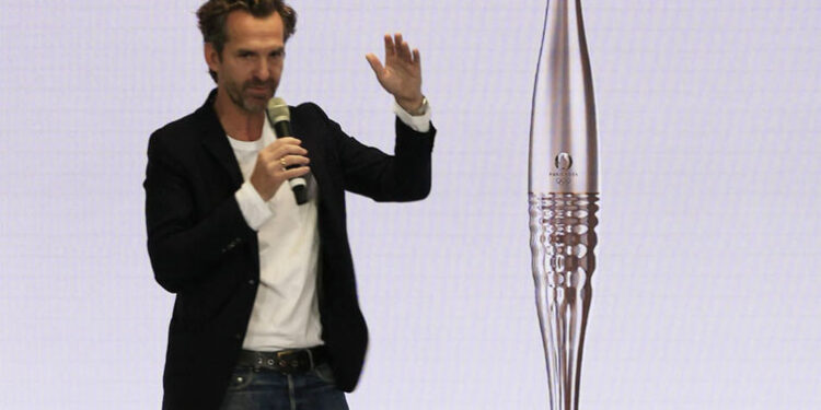 PARIS DÉVOILE SA TORCHE OLYMPIQUE 1 torche_755.jpg