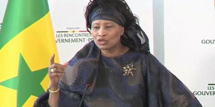 « LES MILITAIRES SÉNÉGALAIS VONT ALLER AU NIGER » (AÏSSATA TALL SALL) 1 aissata_755-2.jpg