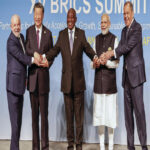 DONNONS LEUR CHANCE AUX BRICS ! 7 brics_850-3.jpg