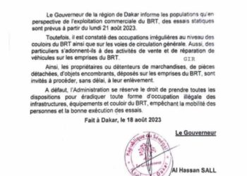 LE GOUVERNEUR DE DAKAR LÈVE UN COIN DU VOILE 2 brt_.jpg