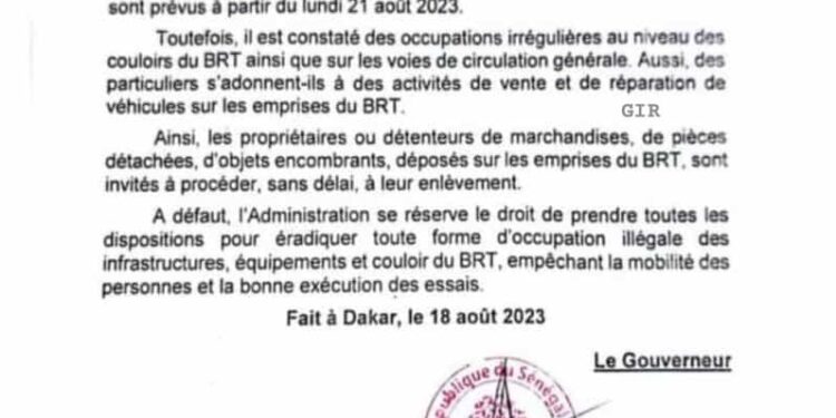 LE GOUVERNEUR DE DAKAR LÈVE UN COIN DU VOILE 1 brt_.jpg