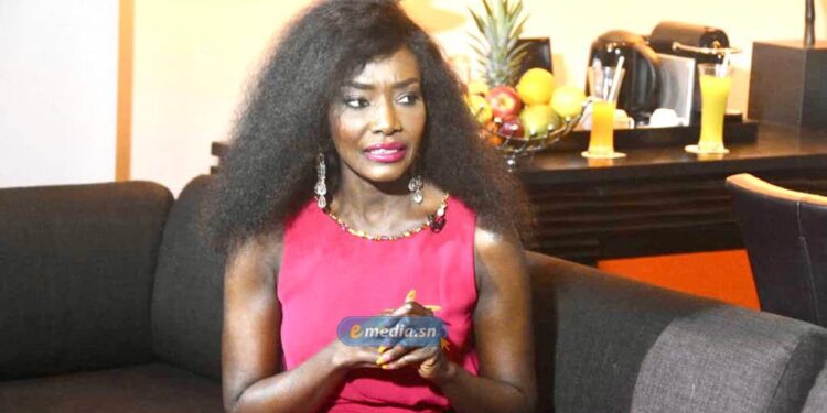 «J’ÉTAIS SOUS LE PROJECTEUR DE DIEU» 1 coumba_1.jpg