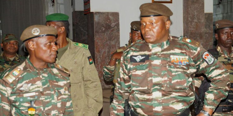 LES PRÉMICES D'UN CONTRE PUTSCH 1 ge_ne_ral_755.jpg