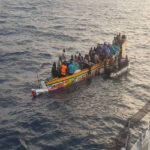 LA PIROGUE SECOURUE AU MAROC, MAIS… 3 pirogue_850-7.jpg