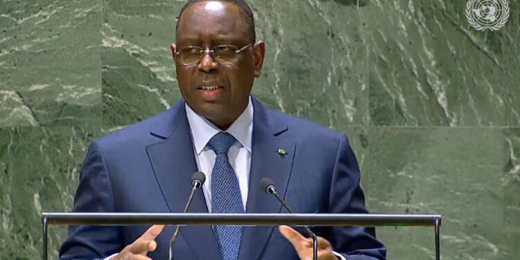 ONU SOIT QUI MAL Y PENSE ! 1 macky_755-15.jpg