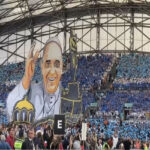 LE POINT D’ORGUE DU VOYAGE DU PAPE CONSACRÉ AUX MIGRANTS 3 pape_850-4.jpg