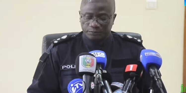 271 PERSONNES INTERPELLÉES, SELON LA POLICE 1 police_755-2.jpg