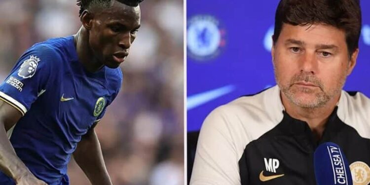 Pris à partie par un supporter : Pochetinno calme le jeu pour Jackson 1 Pris à partie par un supporter : Pochetinno calme le jeu pour Jackson