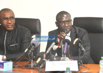 DOUDOU KA PASSE LE TÉMOIN À ME ANTOINE MBENGUE