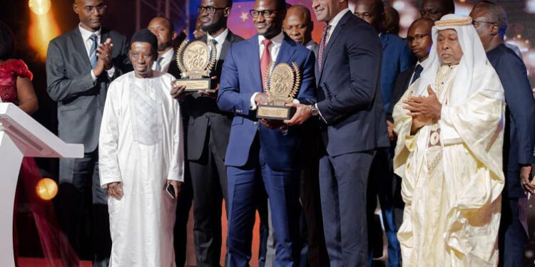 OUSMANE SYLLA, DG DE DAKAR DEM DIKK, HONORÉ 1 OUSMANE SYLLA, DG DE DAKAR DEM DIKK, HONORÉ