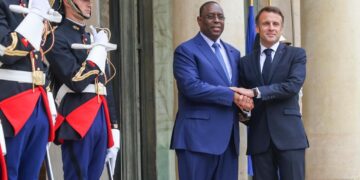 Échanges à l’Elysée sur la coopération bilatérale dont le Ter : Macky Sall retrouve Macron  