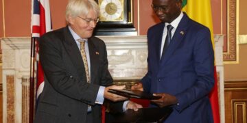 Dialogue politique entre le Sénégal et le Royaume-Uni : Première sortie d’Ismaïla Madior Fall, ministre des Affaires étrangères
