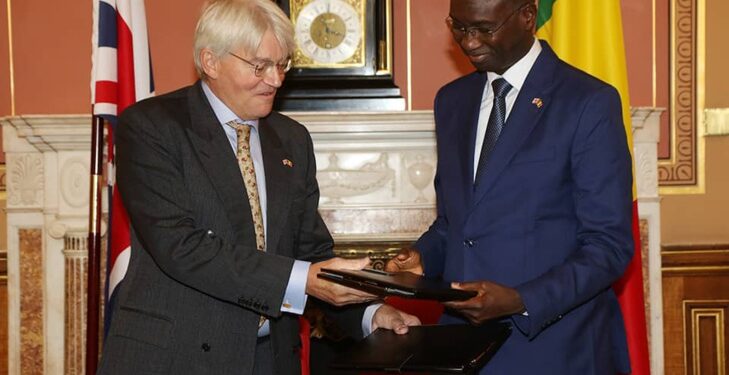 Dialogue politique entre le Sénégal et le Royaume-Uni : Première sortie d’Ismaïla Madior Fall, ministre des Affaires étrangères 1 Dialogue politique entre le Sénégal et le Royaume-Uni : Première sortie d’Ismaïla Madior Fall, ministre des Affaires étrangères