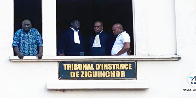 tribunal_755-7.jpg