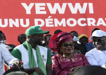 LE BILLET DU BAADOOLA : FUNÉRAILLES DE YEWWI