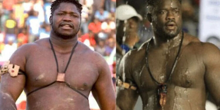 Arène nationale : Tapha Tine bat Eumeu Sène 1 Arène nationale : Tapha Tine bat Eumeu Sène