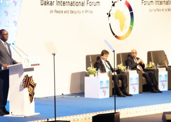 Forum international de Dakar : Macky Sall dénonce l’injustice climatique et interpelle les chefs militaires