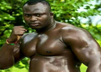 ? Direct-Arène nationale : Modou Lo bat Ama Baldé et conserve sa couronne