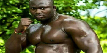 ? Direct-Arène nationale : Modou Lo bat Ama Baldé et conserve sa couronne