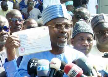 Présidentielle 2024 : Le PDS a déposé la caution du candidat Karim Wade