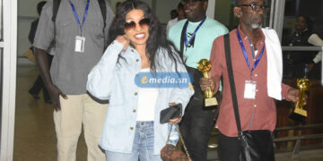 Aibd : Retour en images sur l’arrivée de Viviane Chidid avec ses deux trophées à Diass