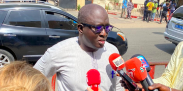 Présidentielle 2024 : Ayib Daffé verse la caution du candidat Ousmane Sonko
