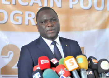 Parrainage : Déthié Fall arrête sa campagne de collecte