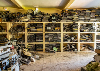 Déchets électroniques à Colobane : Les réparateurs conscients des risques environnementaux