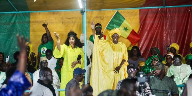 Diourbel : L’engagement pris par la Présidente de l'ARC, la candidate déclarée, Anta Babacar Ngom 1 Diourbel : L’engagement pris par la Présidente de l’ARC, la candidate déclarée, Anta Babacar Ngom