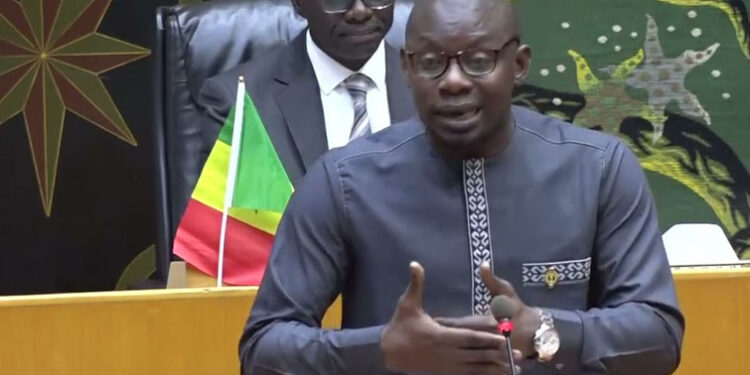 Présumé «deal à 100 millions d’euros» dans un marché public : Le député Ismaïla Diallo interpelle le gouvernement 1 Présumé «deal à 100 millions d’euros» dans un marché public : Le député Ismaïla Diallo interpelle le gouvernement