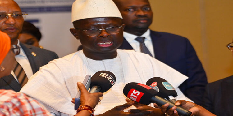 Projet de désenclavement des zones de production : La mobilité de 402 627 personnes de 914 villages améliorée 1 Projet de désenclavement des zones de production : La mobilité de 402 627 personnes de 914 villages améliorée