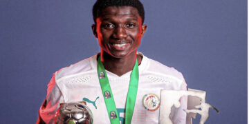 CAF Awards 2023 : Lamine Camara marche sur les pas de Pape Matar Sarr