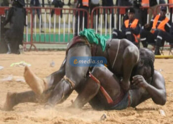 Lutte : Reug Reug foudroie Bombardier