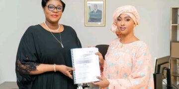 Passation de service au promise : Néné Fatoumata Tall passe la main à Aminata Diao
