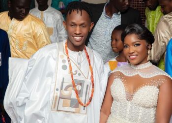 Caret rose : le rappeur Samba Peuzzi s’est mis une corde au cou