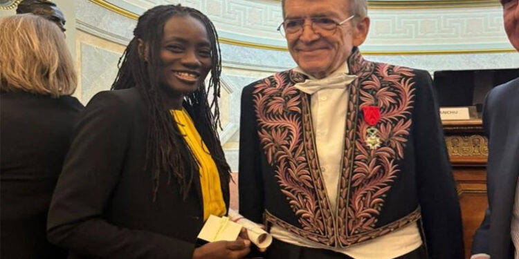 Pr Maïmoua Ndour Mbaye à l’académie française de médecine : la réaction du Président Macky Sall 1 Pr Maïmoua Ndour Mbaye à l’académie française de médecine : la réaction du Président Macky Sall