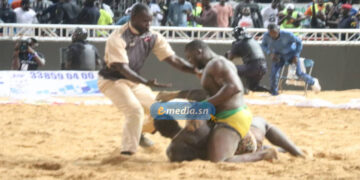 Arène nationale : Modou Lo bat Boye Niang et conserve sa couronne