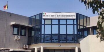 Trafics de faux billets : Le chef religieux, son chambellan, l’imam et les 3 milliards en billets noirs 4 Trafics de faux billets : Le chef religieux, son chambellan, l’imam et les 3 milliards en billets noirs