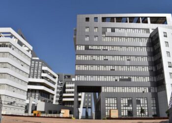 Le secteur primaire en révolte : menace d’arrêt de la machine administrative