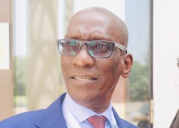 Direct - Dialogue : Mamadou Diop Decroix : « Moi, je suis venu, j'ai le droit de venir » 2 Direct – Dialogue : Mamadou Diop Decroix : « Moi, je suis venu, j’ai le droit de venir »