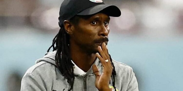 Après la désillusion de Yamoussoukro : Pourquoi l’avenir de Aliou Cissé en suspens 1 Après la désillusion de Yamoussoukro : Pourquoi l’avenir de Aliou Cissé en suspens