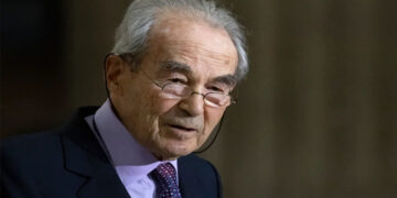 Nécrologie : L’ancien ministre  Robert Badinter est mort, architecte de