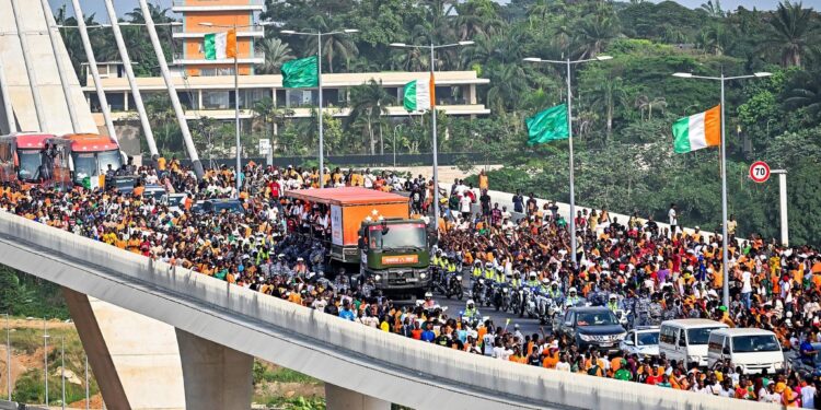 Vainqueurs de la Can 2023 : Les Eléphants fêtés avec les honneurs dans les rues d'Abidjan 1 Vainqueurs de la Can 2023 : Les Eléphants fêtés avec les honneurs dans les rues d’Abidjan