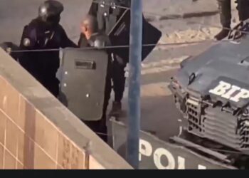 Parcelles assainies : Guy Marius Sagna, Abass Fall, capitaine Touré… arrêtés par la police  4 Parcelles assainies : Guy Marius Sagna, Abass Fall, capitaine Touré… arrêtés par la police